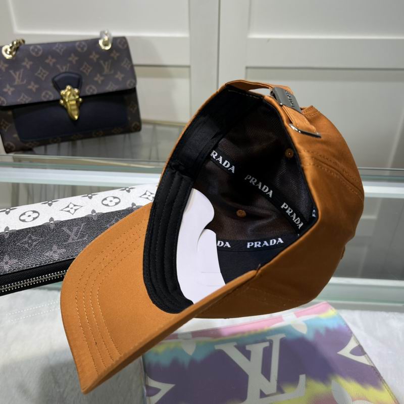 Prada Cap 51 (11)